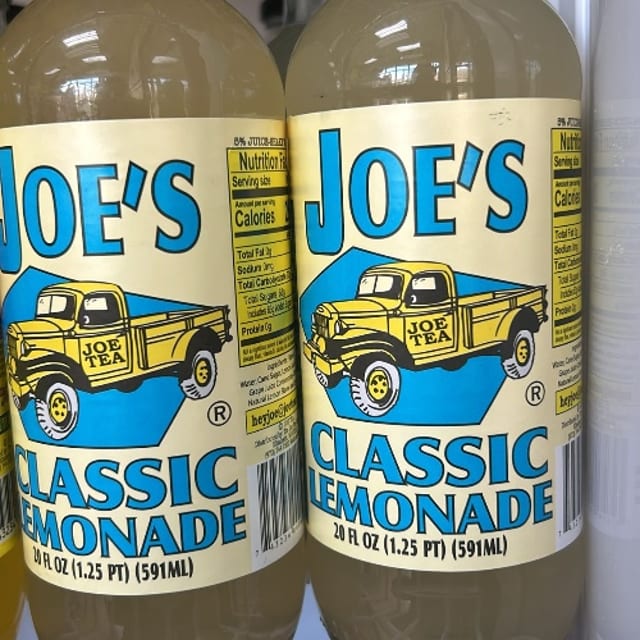 JOE’S CLASSIC LEMONADE.