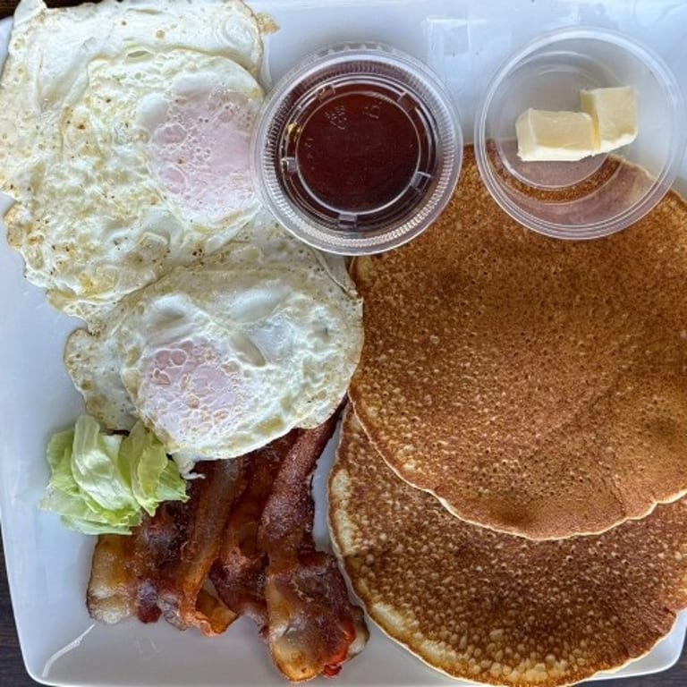 Egg-cellent Breakfast Options at Our Diner