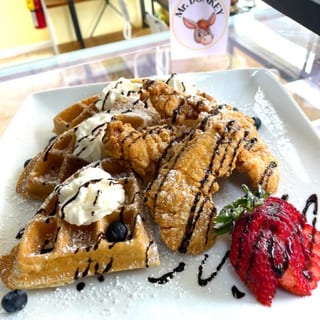 BELGAIN WAFFLE AND CHICKEN TENDER